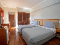 Gran Hotel Vicente Costanera Hotels near Casona Cultural ex Banco Llanquihue