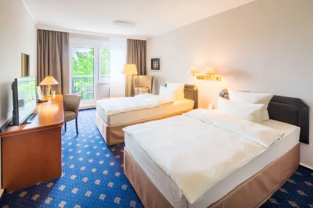 Best Western Hotel Windorf Отели в г. Рёта
