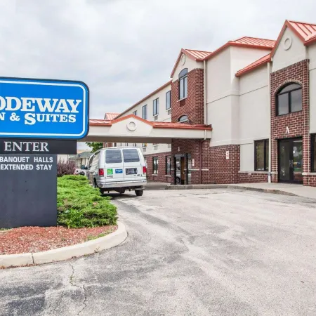 Rodeway Inn & Suites Milwaukee Airport