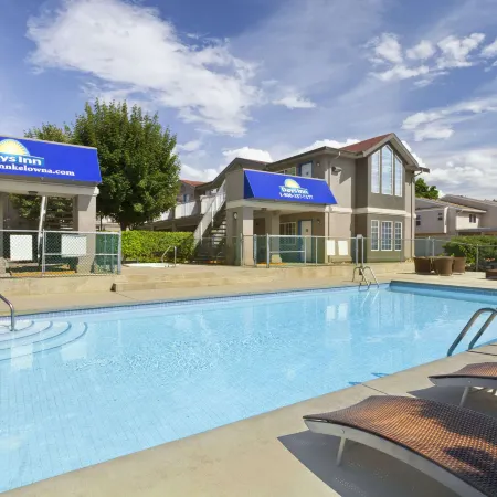 Days Inn by Wyndham Kelowna