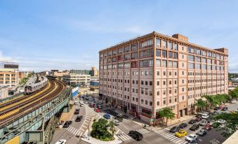 Days Inn by Wyndham Long Island City