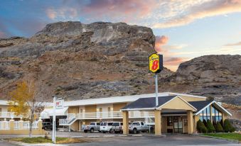 Super 8 by Wyndham Wendover