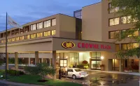Crowne Plaza Indianapolis-Airport Các khách sạn ở Indianapolis