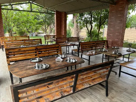 The Mountain Villa Отели в г. Gir Somnath