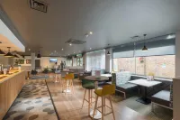 Holiday Inn SWINDON by IHG - bar