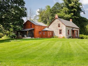 1735 Stone Farmhouse