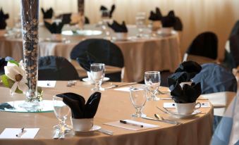 Radisson Suite Hotel Oceanfront