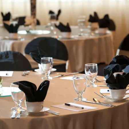 Radisson Suite Hotel Oceanfront