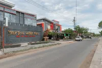 Urbanview Hotel Tropical Ketapang by RedDoorz Các khách sạn ở Kauman