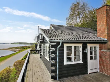 "Sander" - 10m to the Fjord