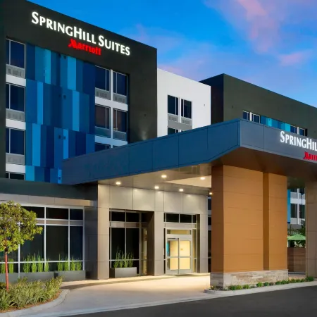 SpringHill Suites San Diego Mission Valley Отели рядом с достопримечательностью «Стадион SDCCU»
