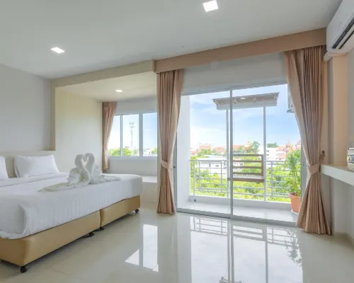 Sananwan Palace Hotel dekat GIGAPARK สวนสนุก สุขมหึมา
