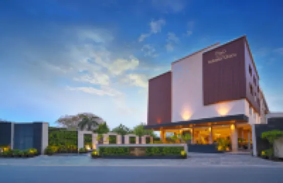 Royale Sarovar Portico Agra  호텔