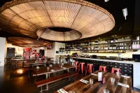 Oaks Gladstone Grand Hotel - 4-Star
