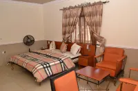 Aquatic Suites & Lounge -Classic Standard