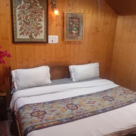 New Bombay Heritage Group of HouseBoats