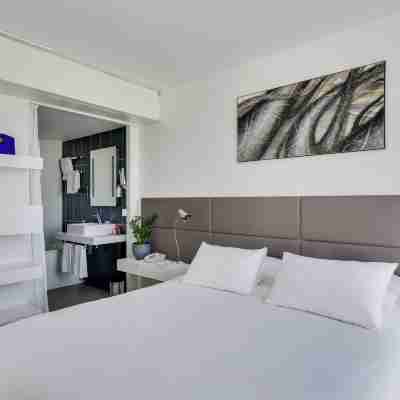 Novotel Suites Paris Issy-Les-Moulineaux Rooms