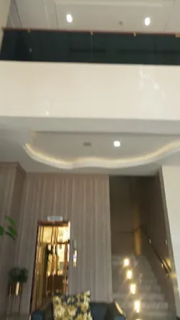 SpringHill Hotel & Suites