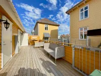 Vibrant Apartment on Bustling Street, above a Restaurant Perfect for Tourists,