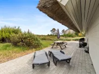 "Andrine" - 700m from the Sea Hotels in Henne