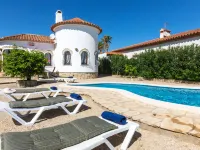 Castilla Hotels near Cala Bot