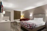 Red Roof Inn Kingsland - Parkplatz
