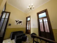 Sabatico Travelers Hostel & Guesthouse