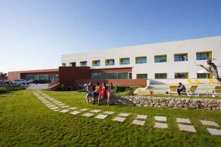 Monte Filipe Hotel Отели рядом с достопримечательностью «Igreja Matriz de Monte da Pedra»