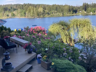 Cottage Lake Bed and Breakfast Hotéis em Woodinville