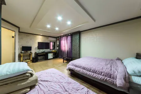 Inje Inje Hotel Отели рядом с достопримечательностью «The 38th Parallel»