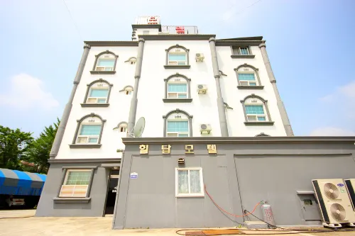 Hampyeong Hill Top Hotels in Hampyeong