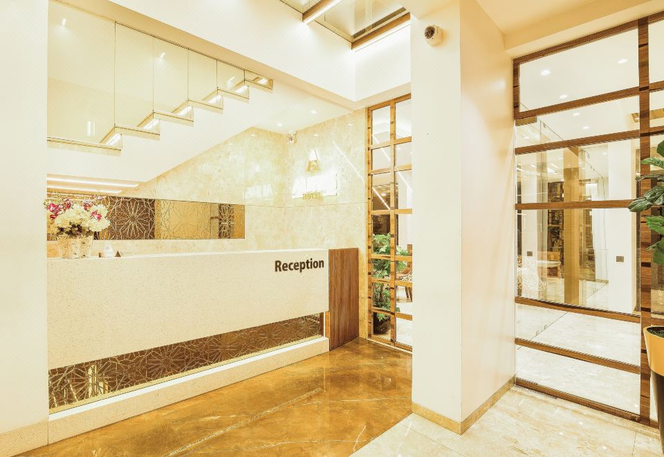 Hotel Auris Interior