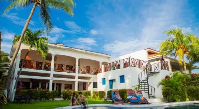 HC Liri Hotel Hoteles cerca de Playa San Lorenzo