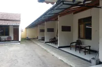Hotel Handayani Hotel a North Sumedang