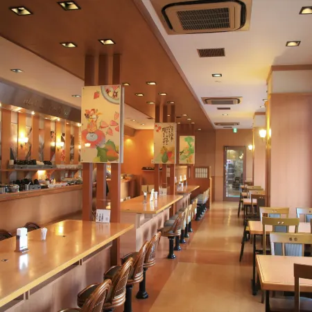 Hotel AZ Fukuoka Wajiro Отели рядом с достопримечательностью «Парк аттракционов Kashii Kaen Sylvania Garden»