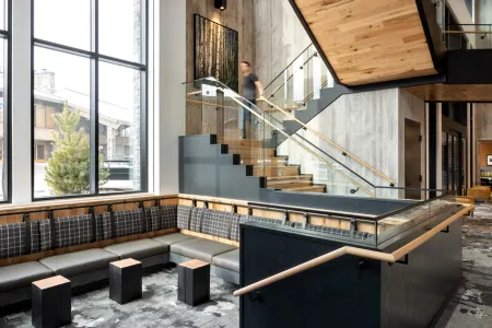 Peaks Hotel and Suites