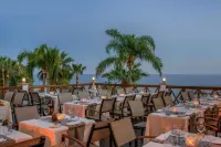 Mediterranean Beach Hotel - breakfast