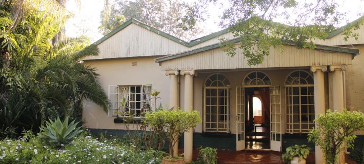 Breeze Guest House Hotels in Bulawayo
