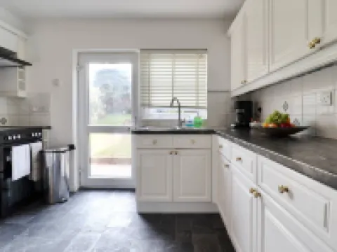 Skyvillion - Valley Way - 3Bed House in Stevenage Hotels in Stevenage