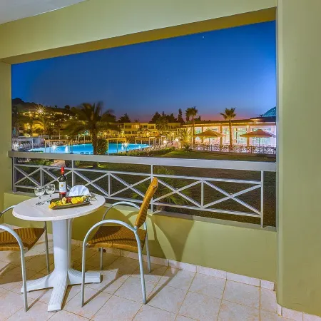 Kipriotis Maris Suites by Anayia All Inclusive Resorts