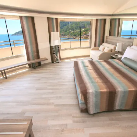 Turunc Premium Hotel