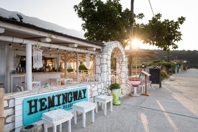 Hotel Exterior Barefoot Contessa Photo
