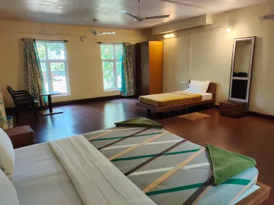 Kemmannugundi Hill Resort-Jungle Lodges Hotels near Hebbe Falls