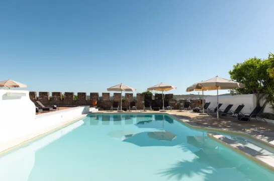 Pousada Castelo de Estremoz – Historic Hotel