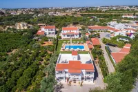Flor da Laranja, Albufeira by AlgarveBlossom - バルコニー