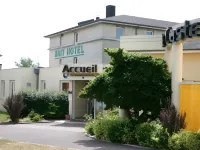 Brit Hotel Rennes le Castel