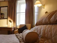 Bear Crickhowell Hotels in Llanfihangel Cwmdu with Bwlch and Cathedine