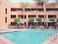 Travelodge by Wyndham Commerce Los Angeles Area - romantique