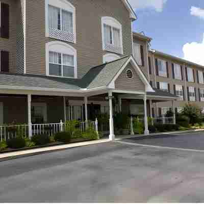 Country Inn & Suites by Radisson, Jackson, TN Hotel Exterior