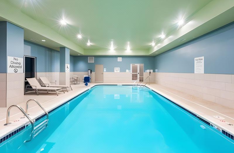Holiday Inn Express & Suites ST. Louis - Chesterfield by IHG photo 2